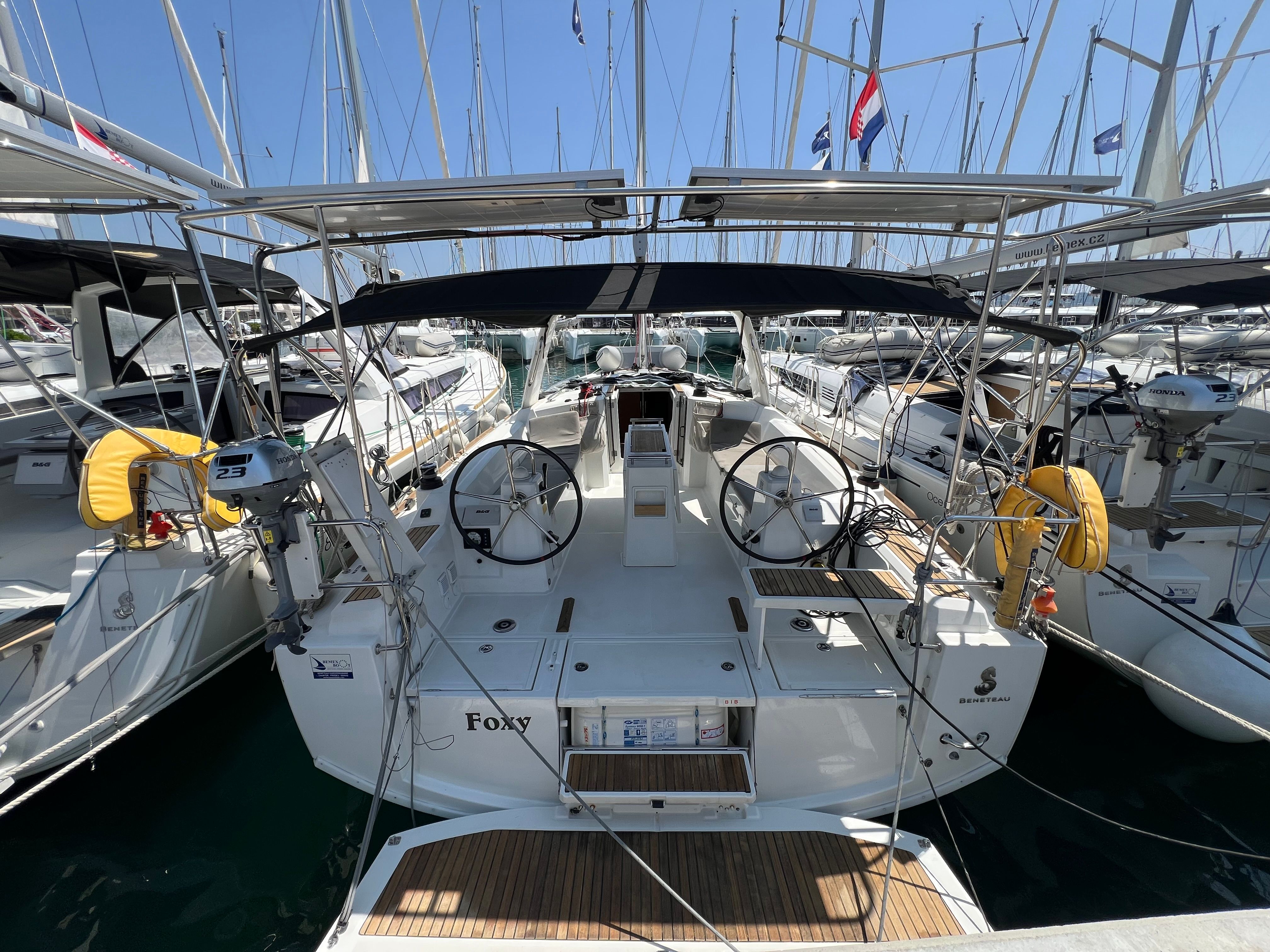 Beneteau Oceanis 38 | Foxy