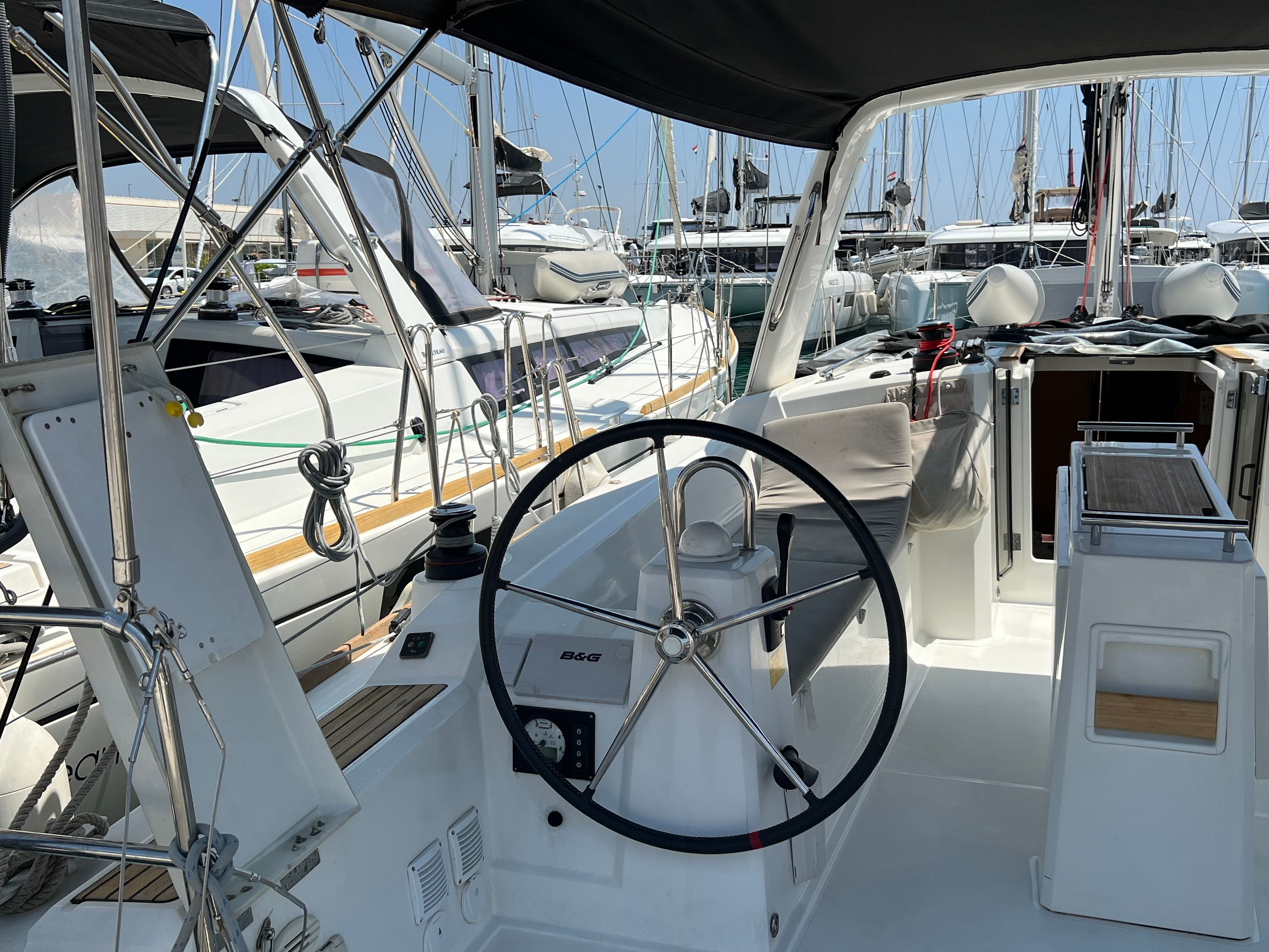 Beneteau Oceanis 38 | Foxy