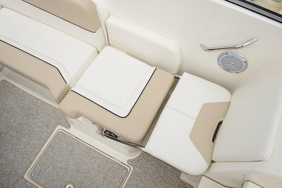 Bayliner 742 | Cuddy