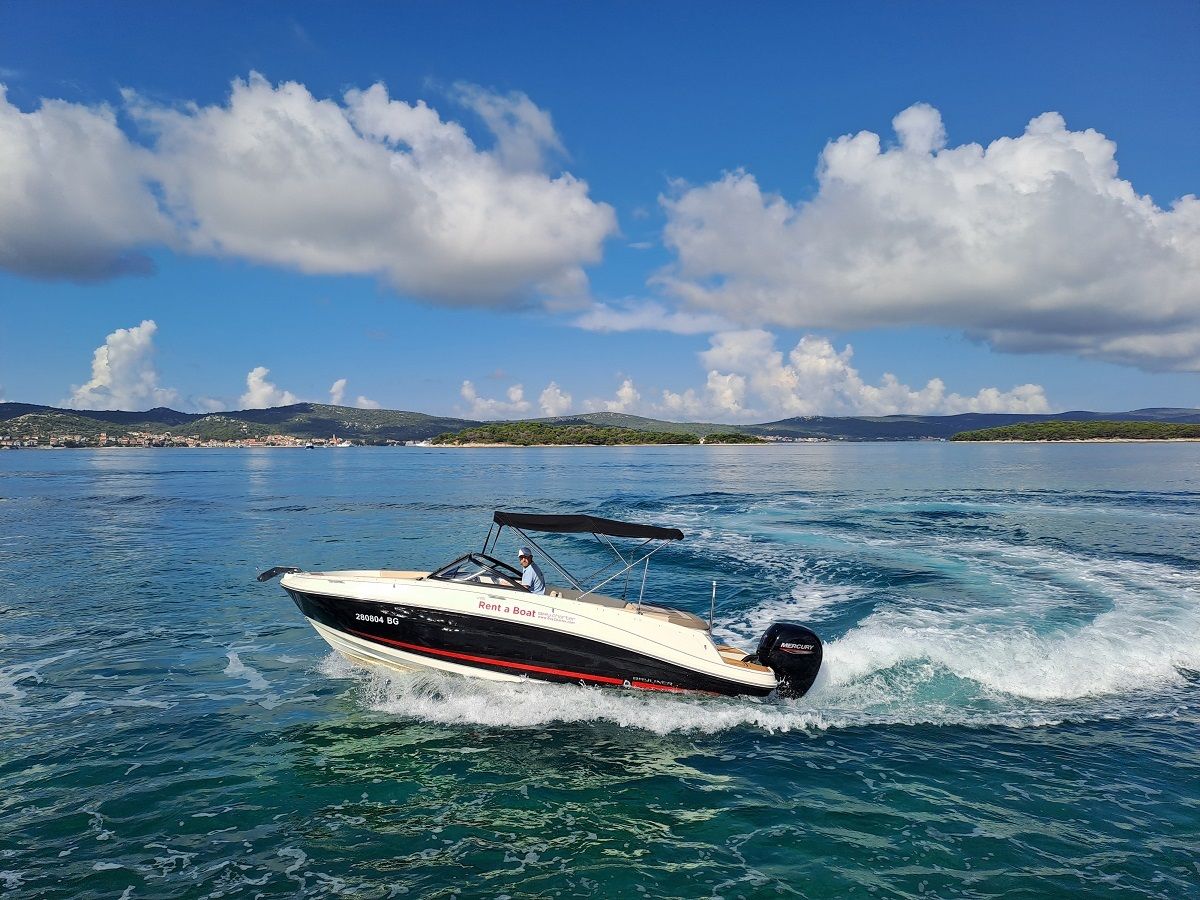 Bayliner VR5 OB | VR5 Bowrider MY 2024