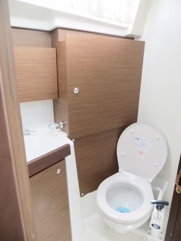 Beneteau Oceanis 38.1 | Eleven