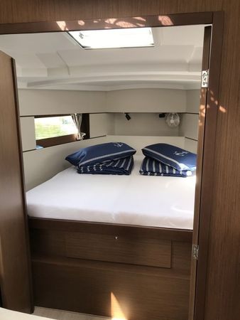 Beneteau Oceanis 38.1 | Eleven