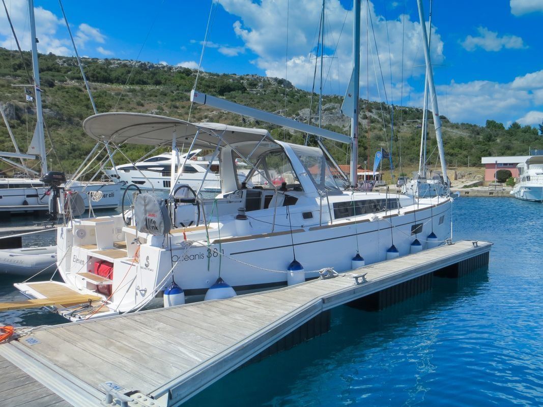 Beneteau Oceanis 38.1 | Eleven