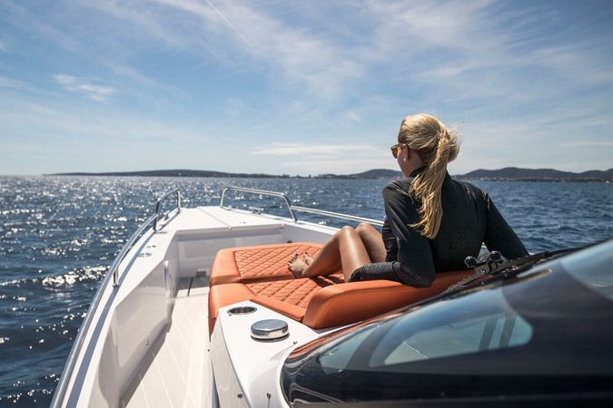 Axopar T-Top Brabus Line 37 | Oktana