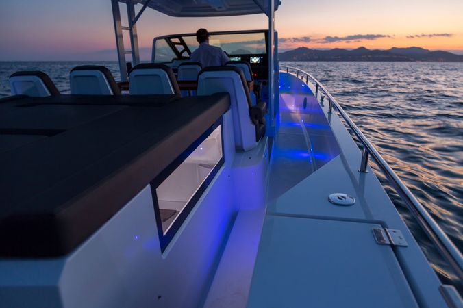 Axopar T-Top Brabus Line 37 | Oktana