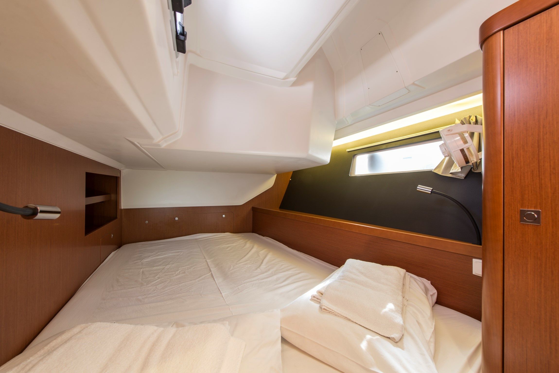 Beneteau Oceanis 45 | Raphaella