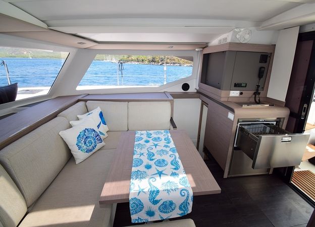 Fountaine Pajot Isla 40 | Arven