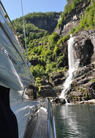 Princess 50 | Iselina Bella