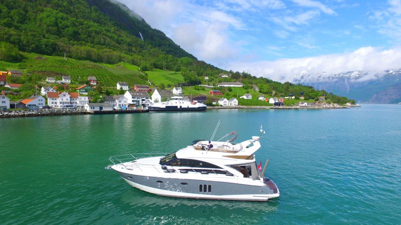 Princess 50 | Iselina Bella