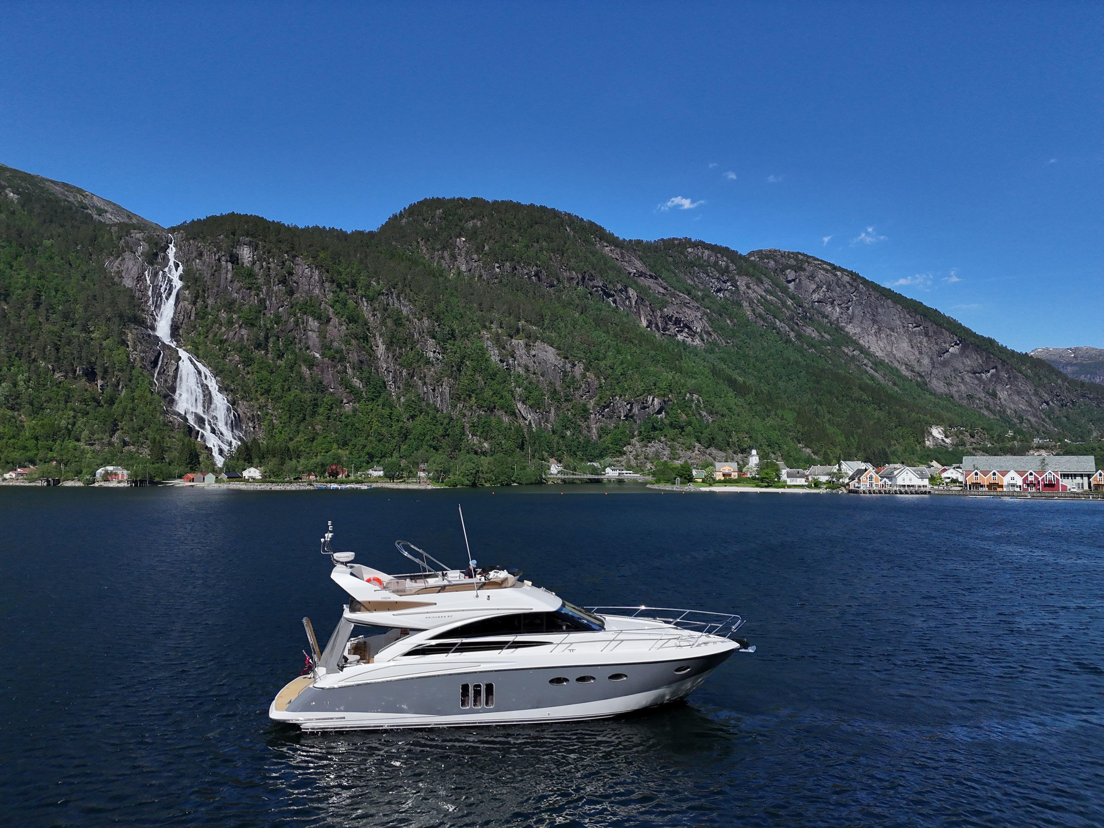 Princess 50 | Iselina Bella