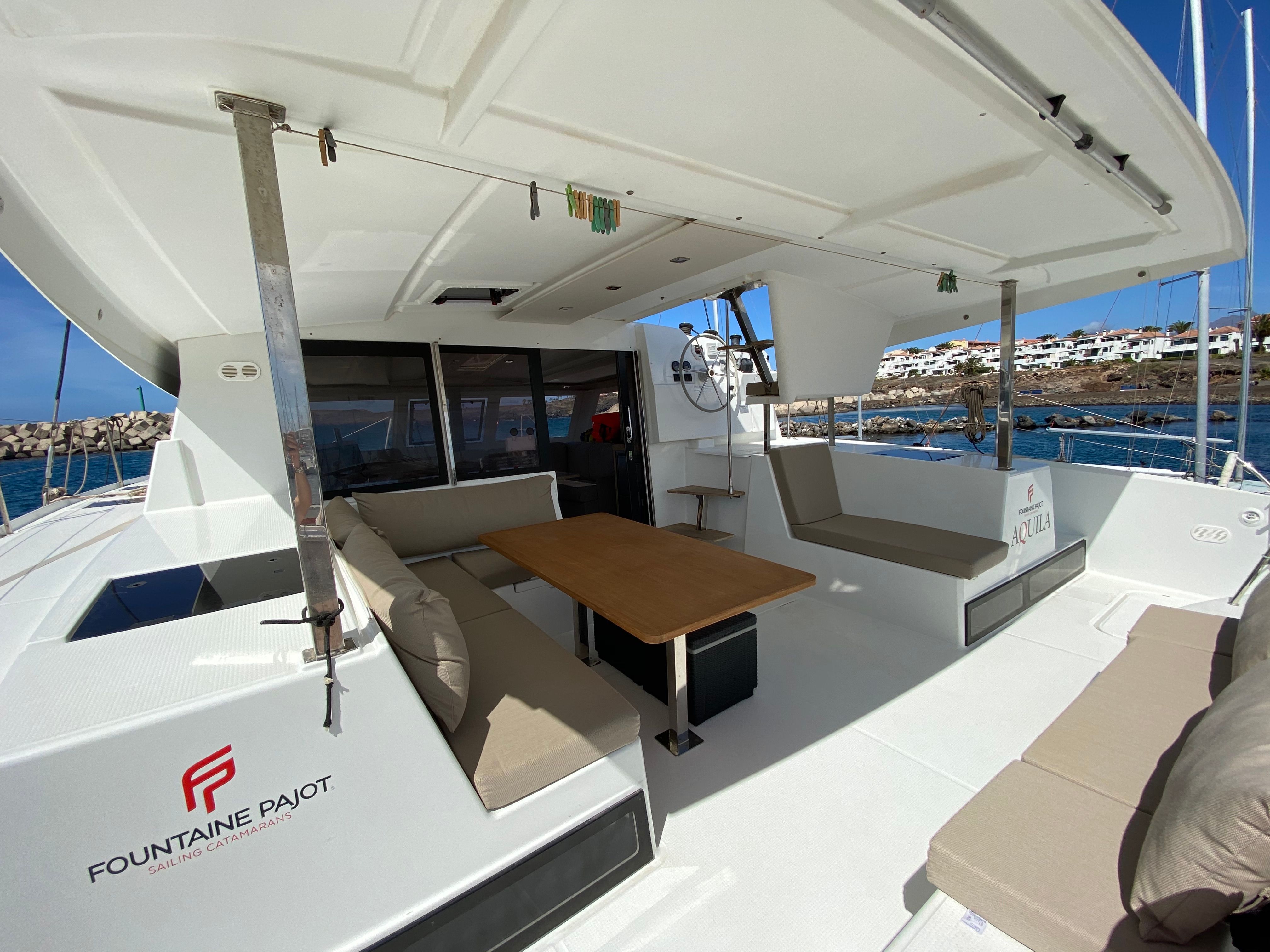Fountaine Pajot Lucia 40 | Aquila