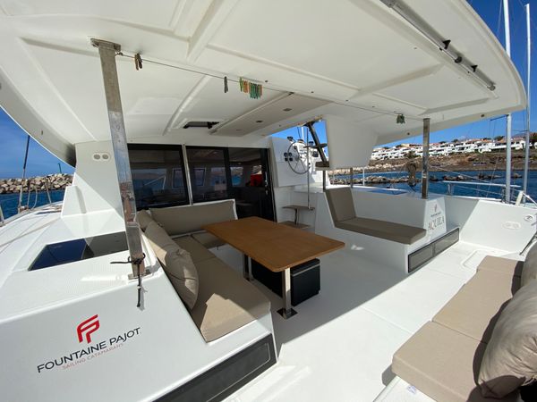 Fountaine Pajot Lucia 40 | Aquila