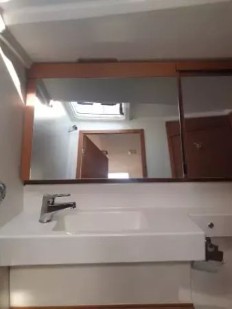Jeanneau Sun Odyssey 440 | Lazy River