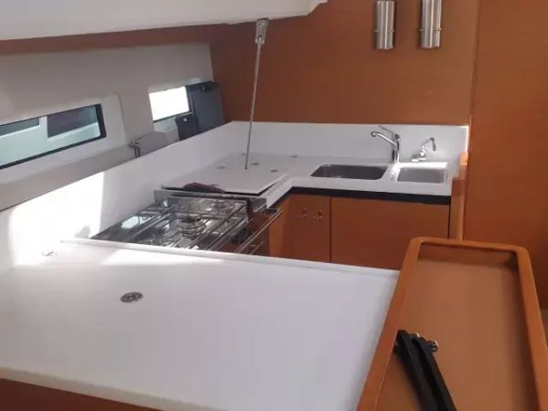 Jeanneau Sun Odyssey 440 | Lazy River
