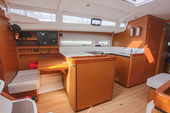 Jeanneau Sun Odyssey 440 | Lazy River