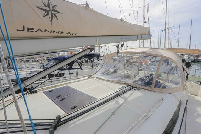 Jeanneau Sun Odyssey 440 | Lazy River