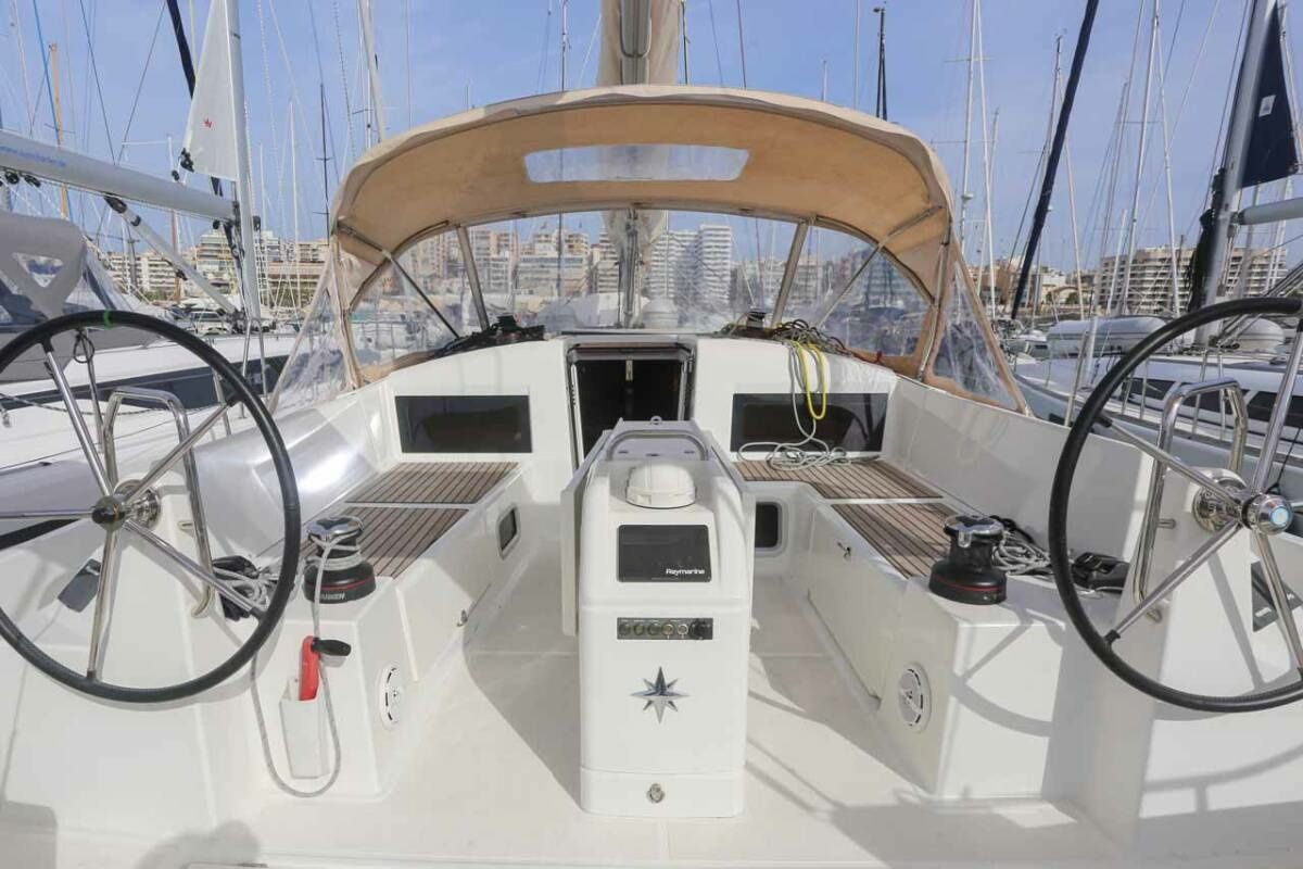 Jeanneau Sun Odyssey 440 | Lazy River