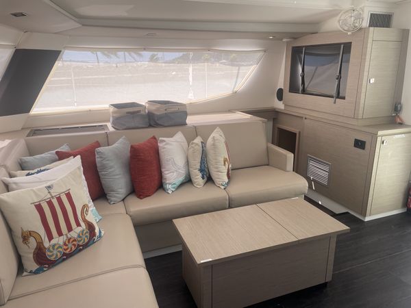 Fountaine Pajot Saba 50 | Valhalla