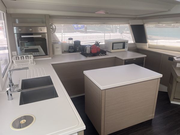 Fountaine Pajot Saba 50 | Valhalla