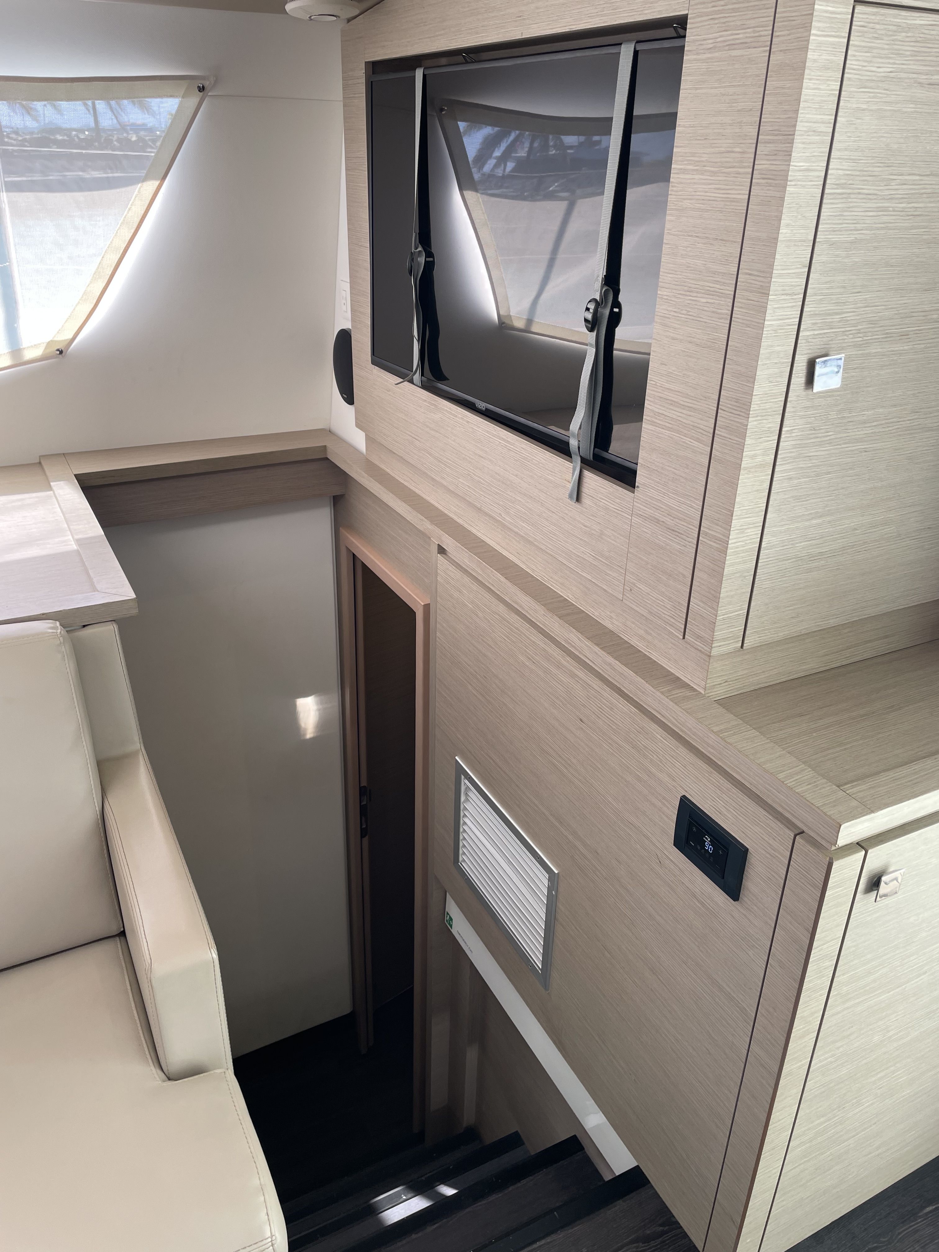 Fountaine Pajot Saba 50 | Valhalla