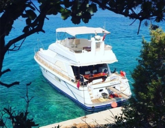 Custom Built 52 | Mila