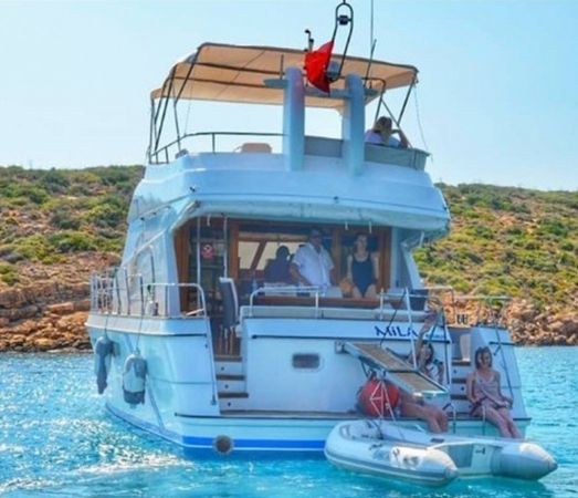 Custom Built 52 | Mila