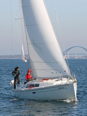 Beneteau Oceanis 37 | White Horse