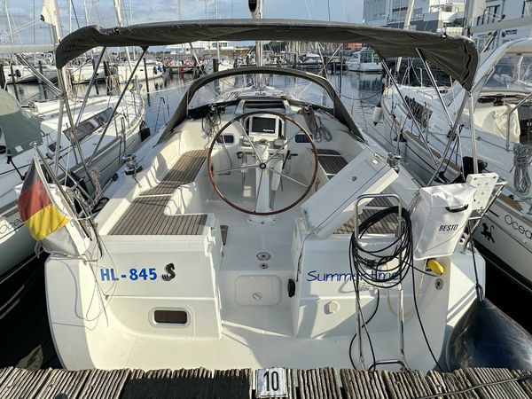 Beneteau Oceanis 37 | Summertime