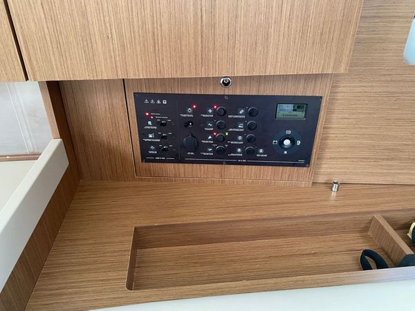 Beneteau Oceanis 41.1 | Alma Libre 5