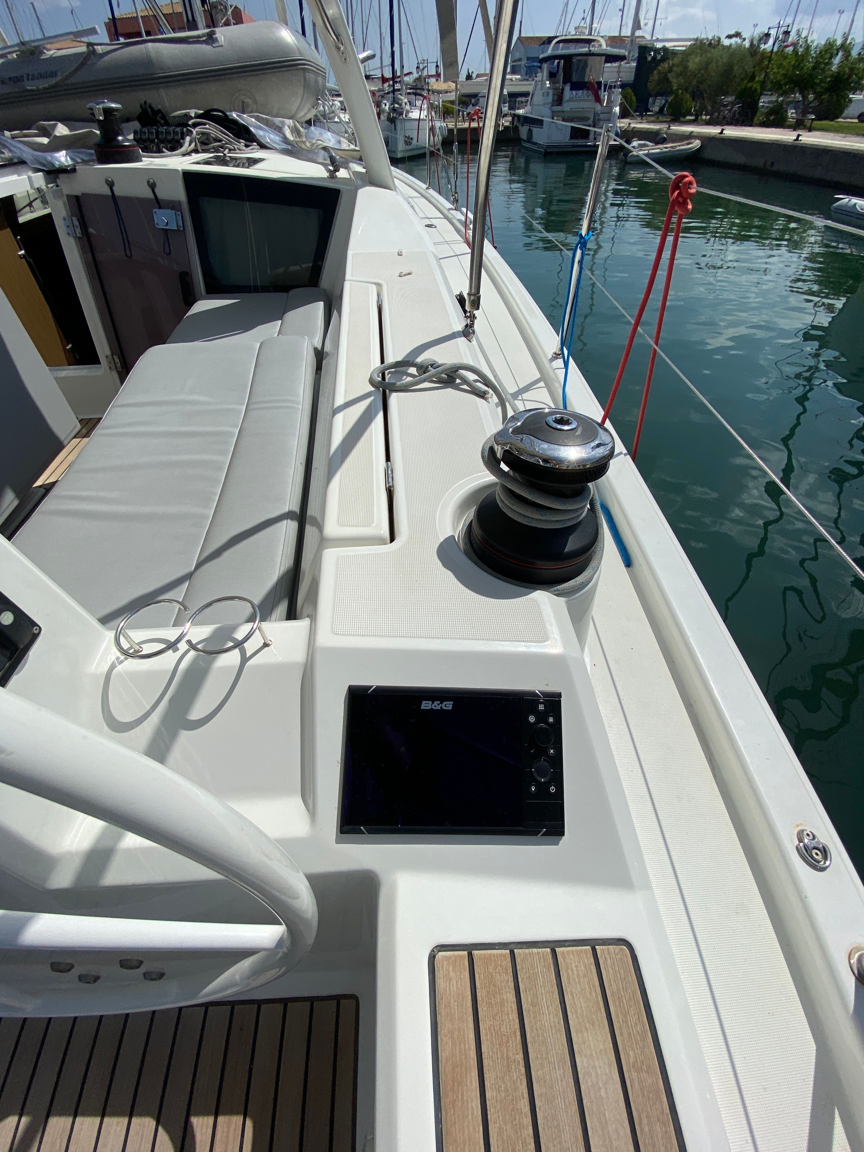 Beneteau Oceanis 41.1 | Alma Libre 5