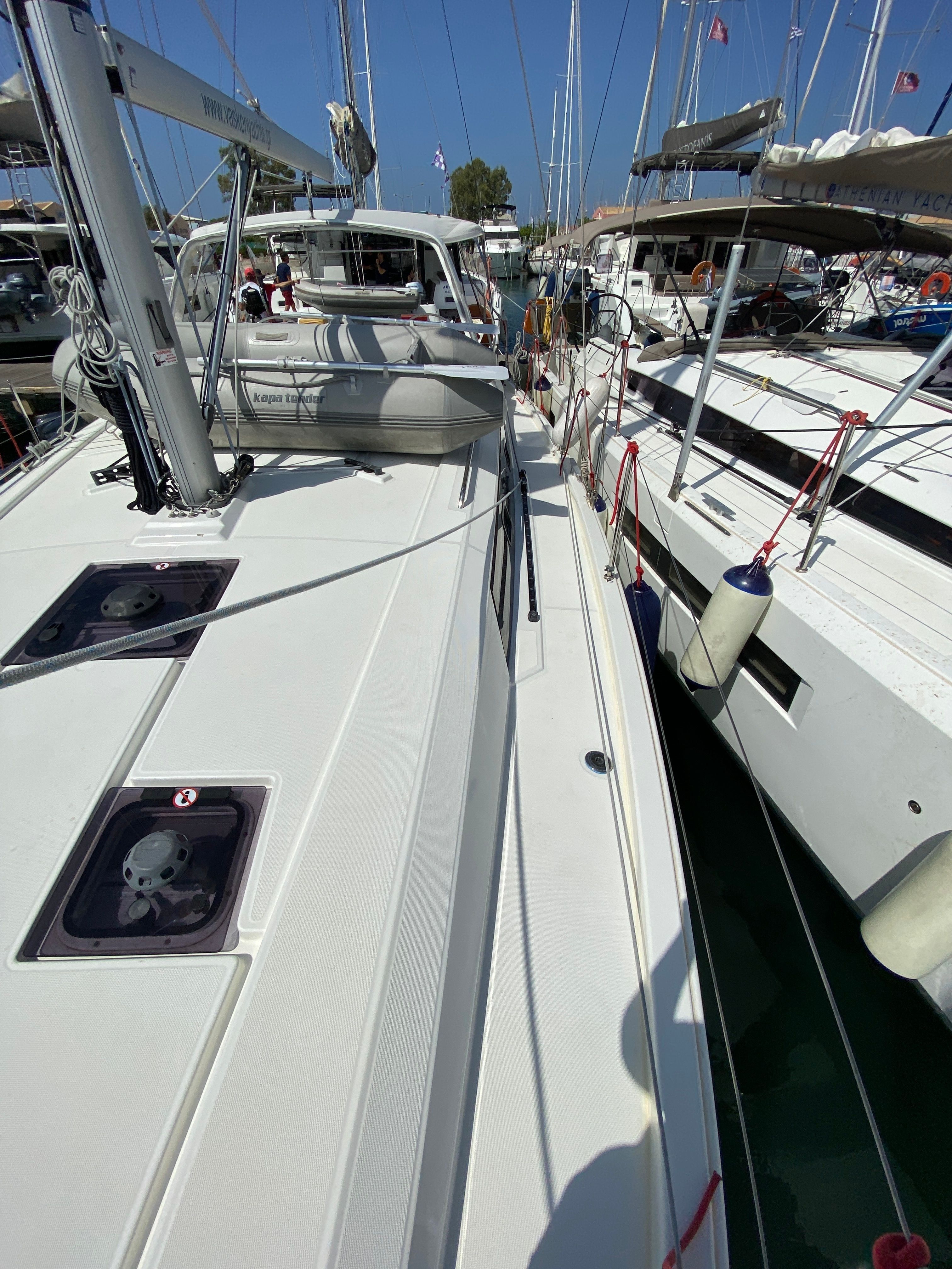 Beneteau Oceanis 41.1 | Alma Libre 5