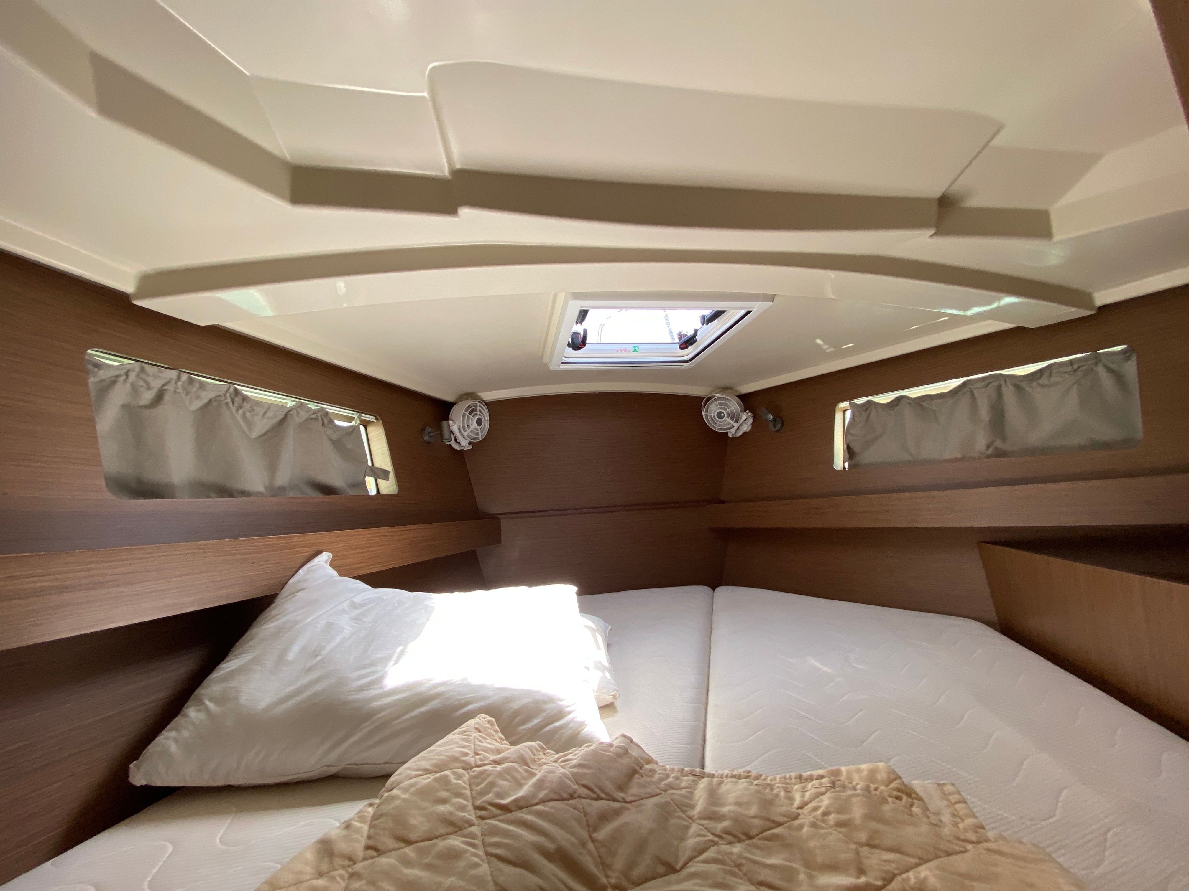 Beneteau Oceanis 41.1 | Alma Libre 5