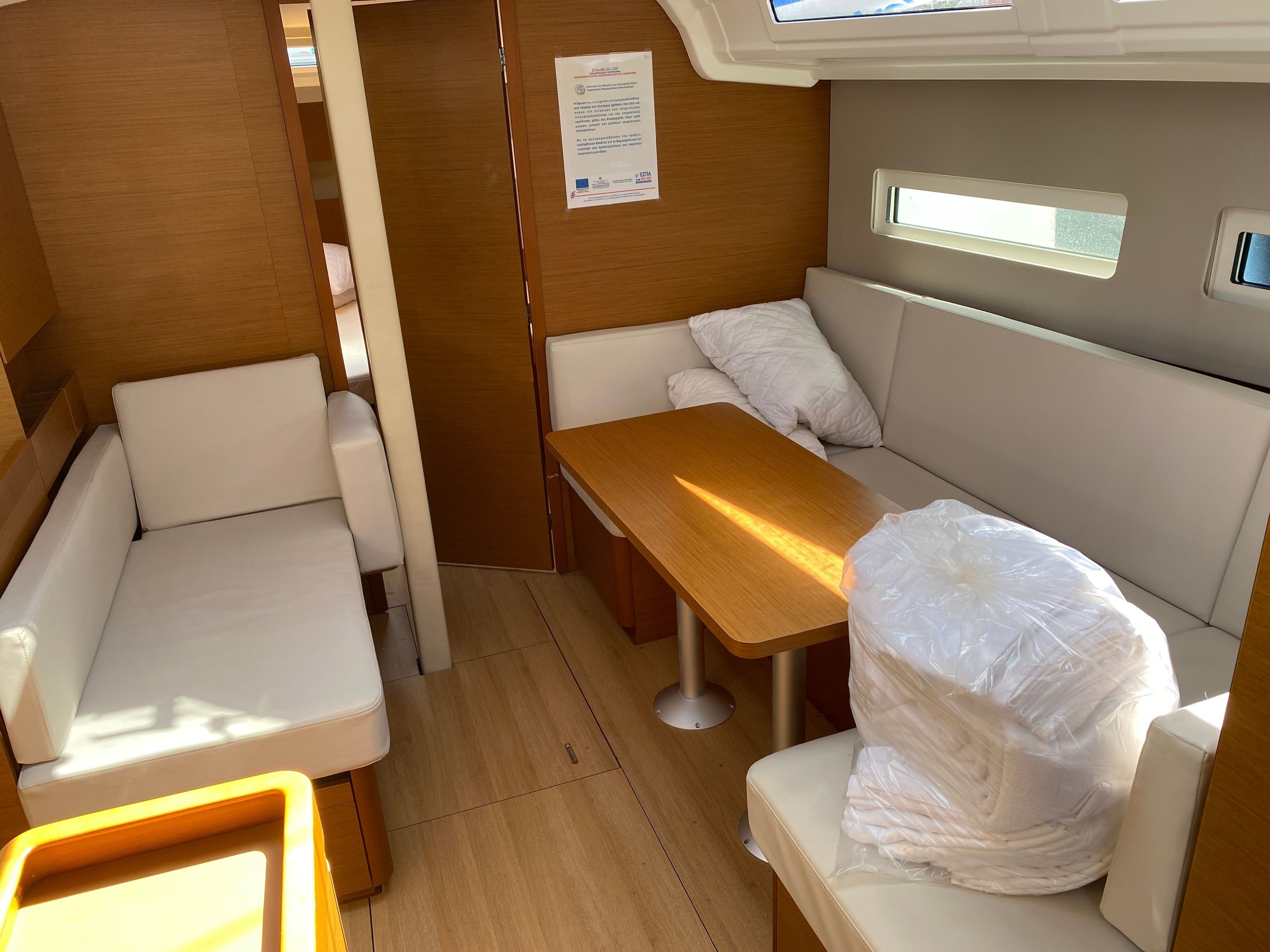 Jeanneau Sun Odyssey 410 | Alma Libre 6