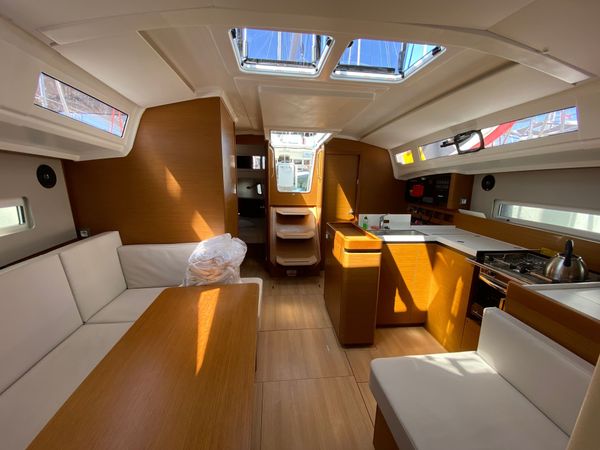 Jeanneau Sun Odyssey 410 | Alma Libre 6