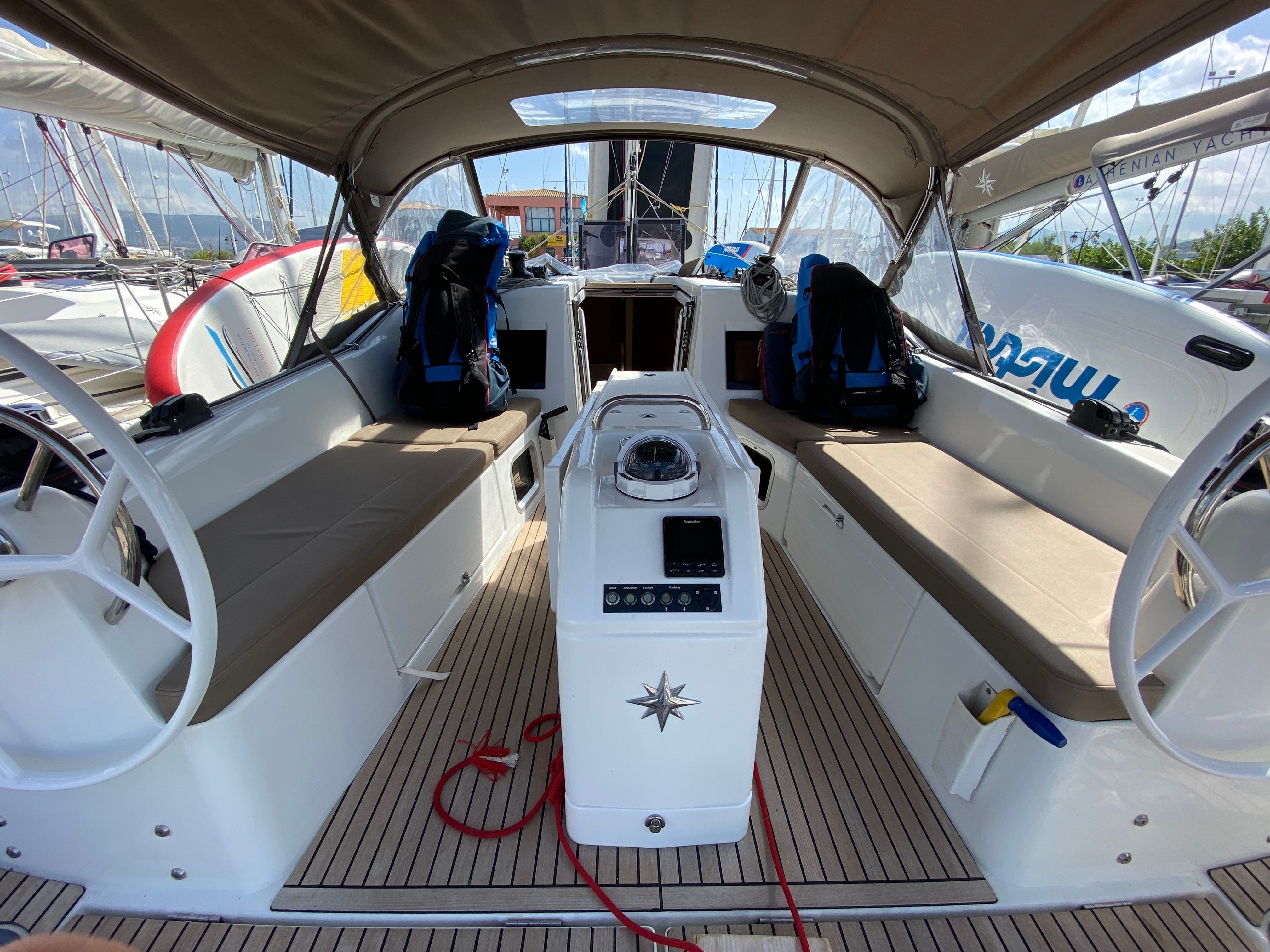 Jeanneau Sun Odyssey 410 | Alma Libre 6
