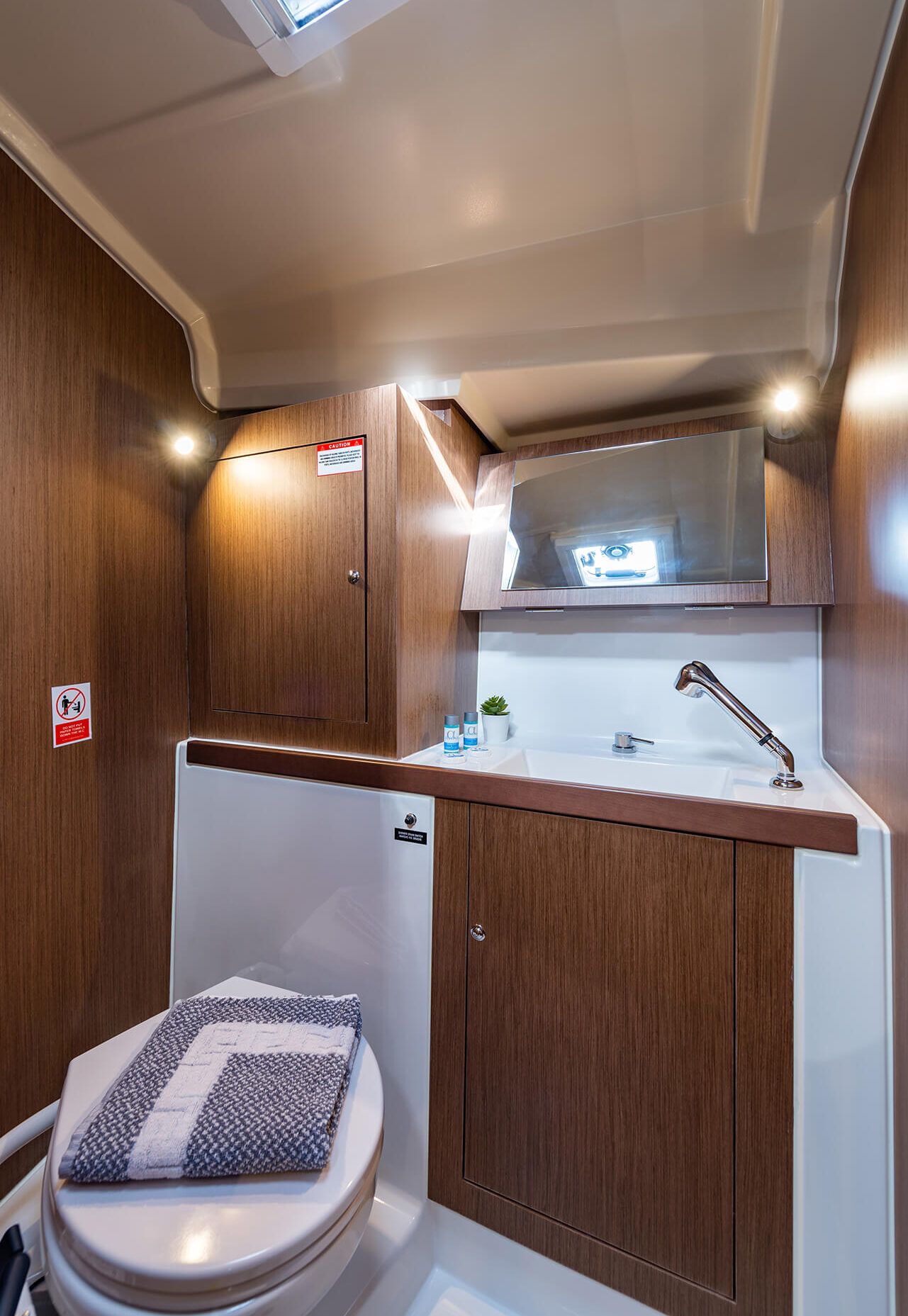 Beneteau Oceanis 41.1 | Elena