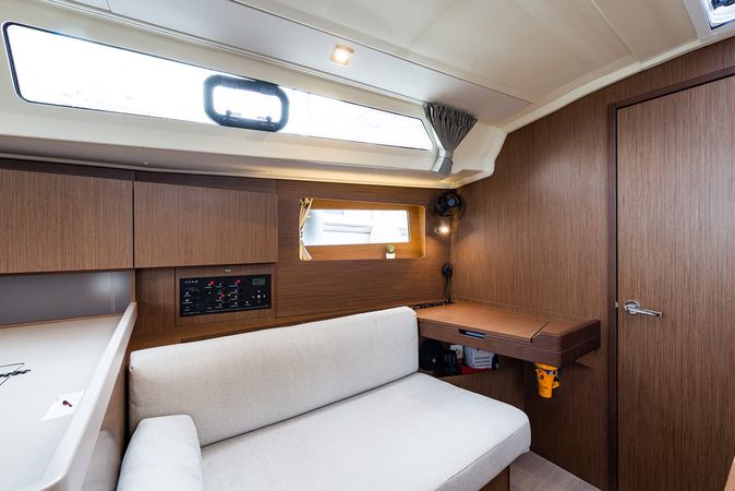 Beneteau Oceanis 41.1 | Elena