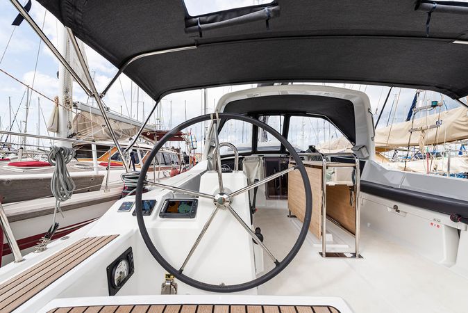 Beneteau Oceanis 41.1 | Elena