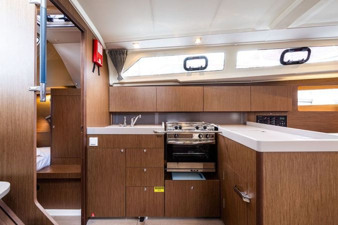 Beneteau Oceanis 41.1 | Elena