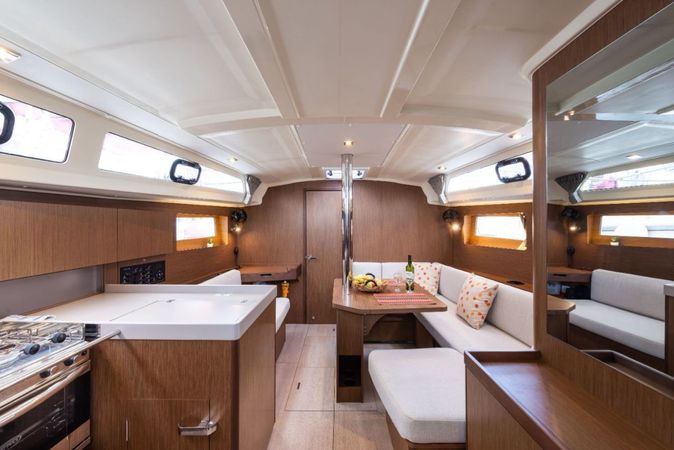 Beneteau Oceanis 41.1 | Elena