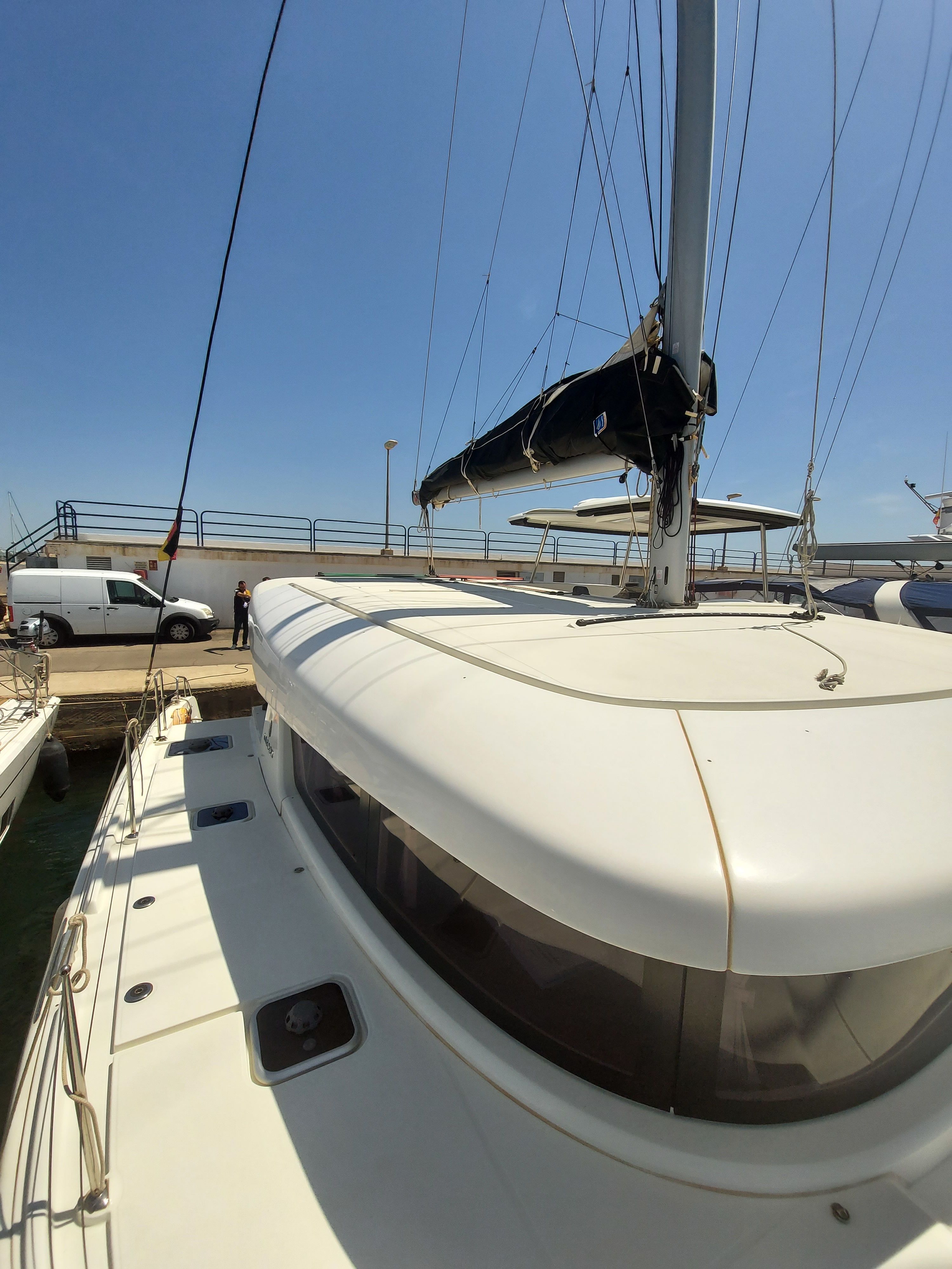 Lagoon 42 | Moonlight