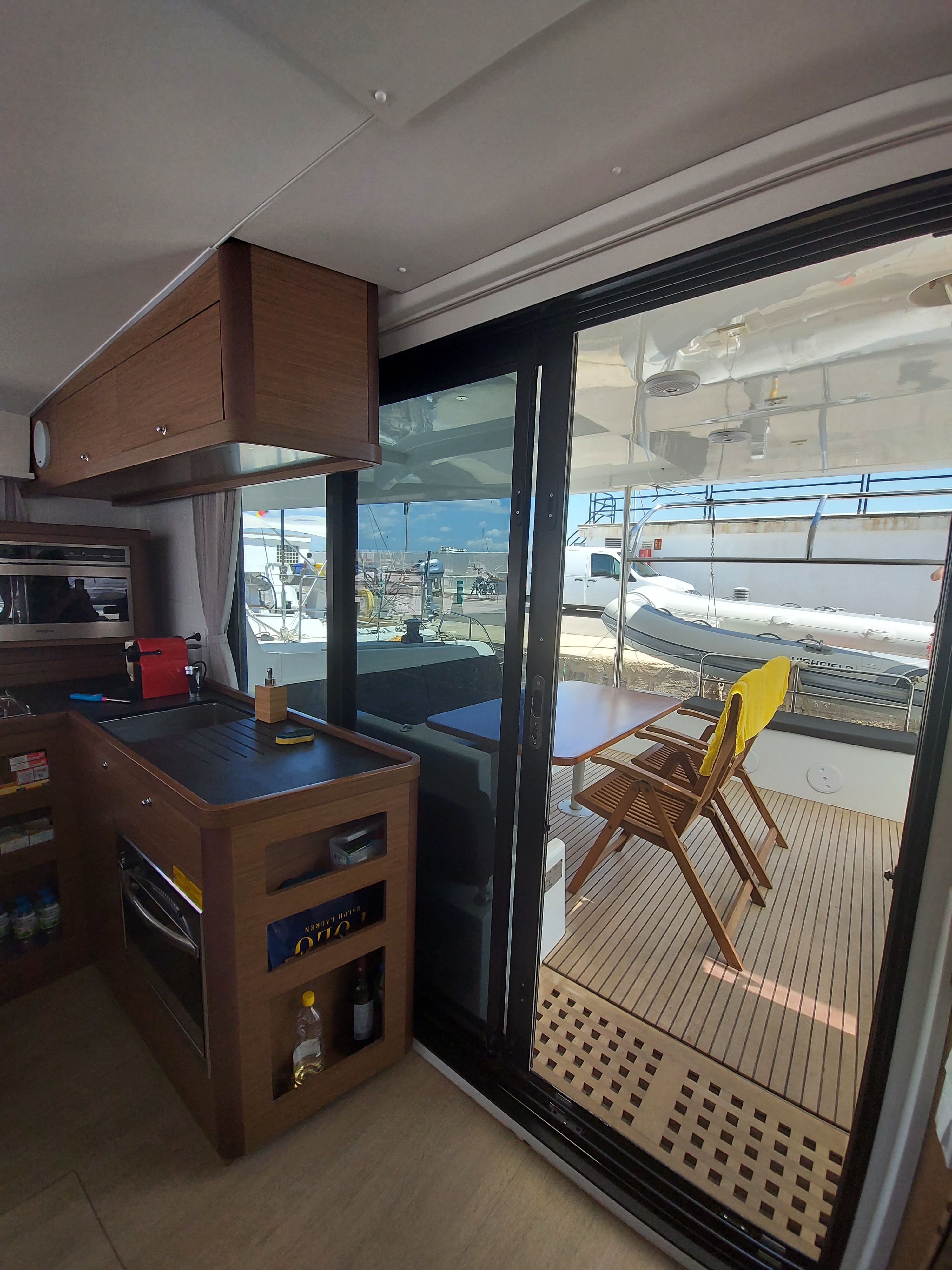 Lagoon 42 | Moonlight