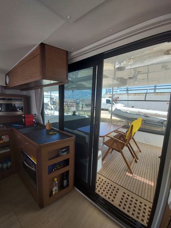 Lagoon 42 | Moonlight