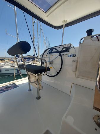 Lagoon 42 | Sunshine