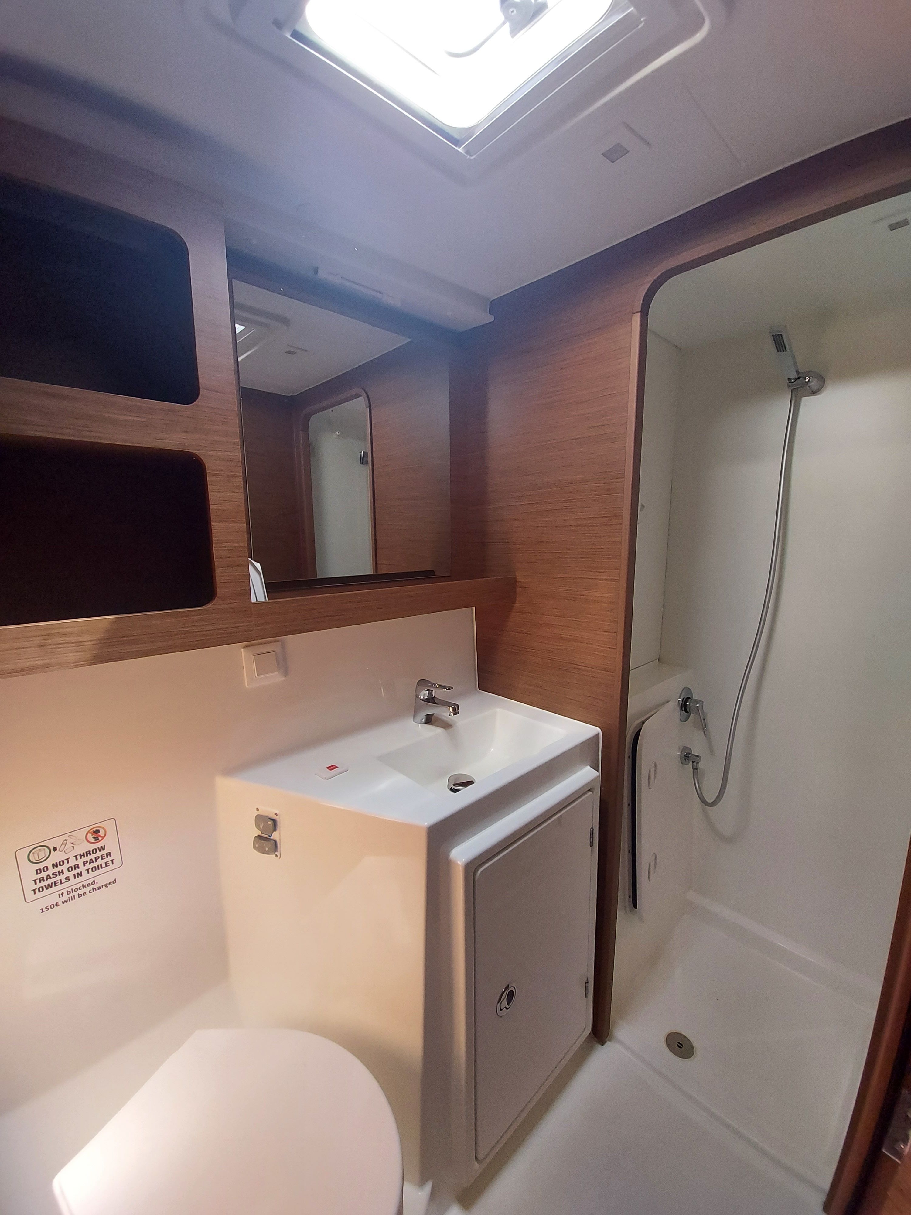 Lagoon 42 | Sunshine