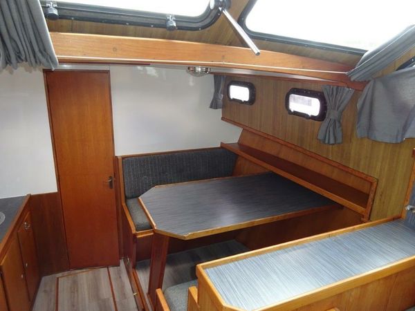 Valkkruiser 1270 | Adrea