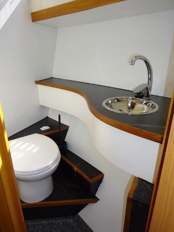 Valkkruiser 1350 | Goldflower