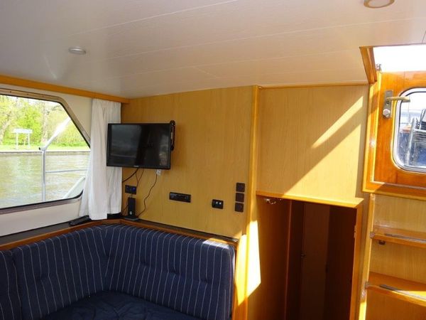 Valkkruiser 1350 | Goldflower