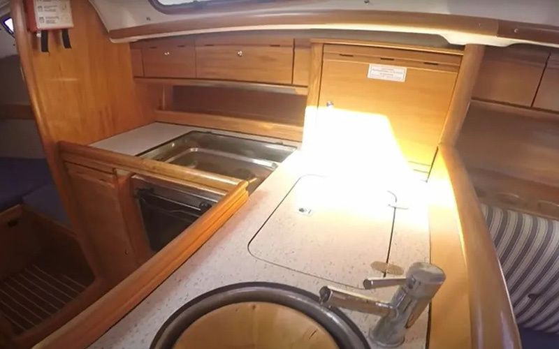 Bavaria Cruiser 33 | Sea Sail 1