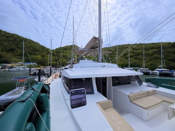 Bali 5.4 | Dream Jamesby